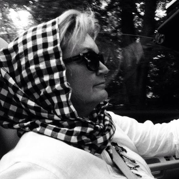 Meet your Posher, Carol - Picture 1 of 1